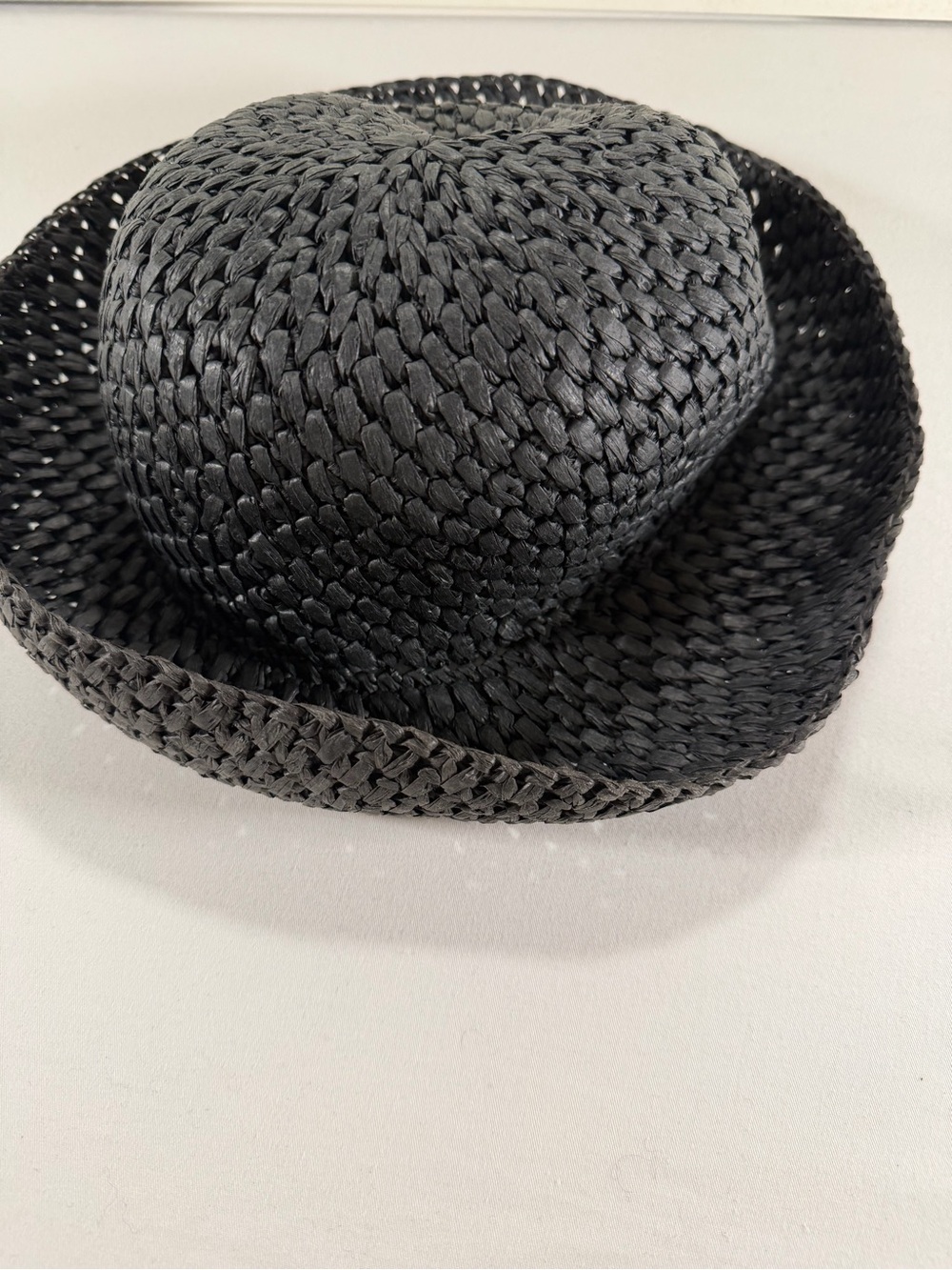 Women’s Black Woven Straw Hat